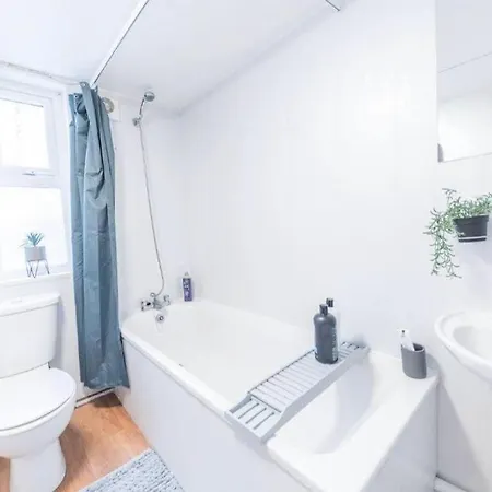 2br- Contractor's Barrow-in-Furness